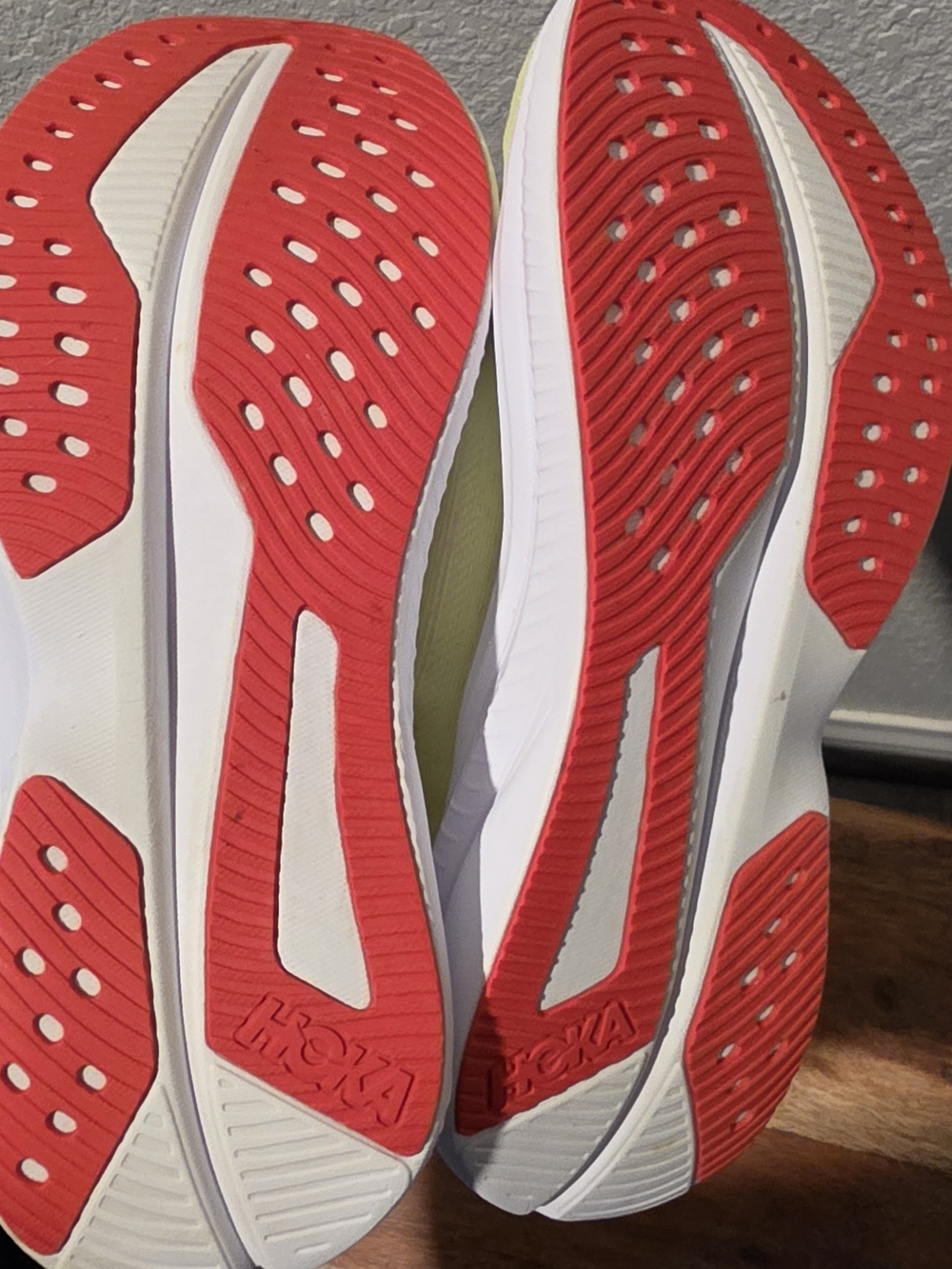 Hoka Mach 6 Women's Running Shoe - Lettuce/White, Size 8 - Picture 8 of 9